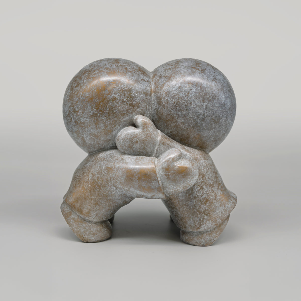 Les Chéris – sculpture Anooki en bronze patiné blanc, vue 3